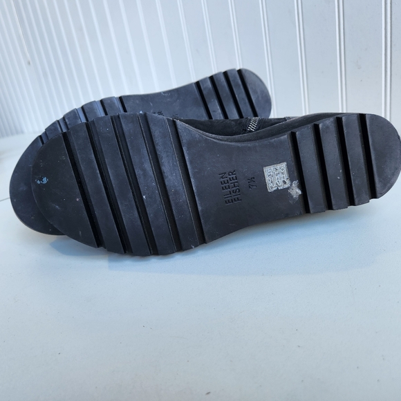 Eileen Fisher Size 7.5 M Suede Wedge Ankle Boots Lace Up black - Picture 9 of 10